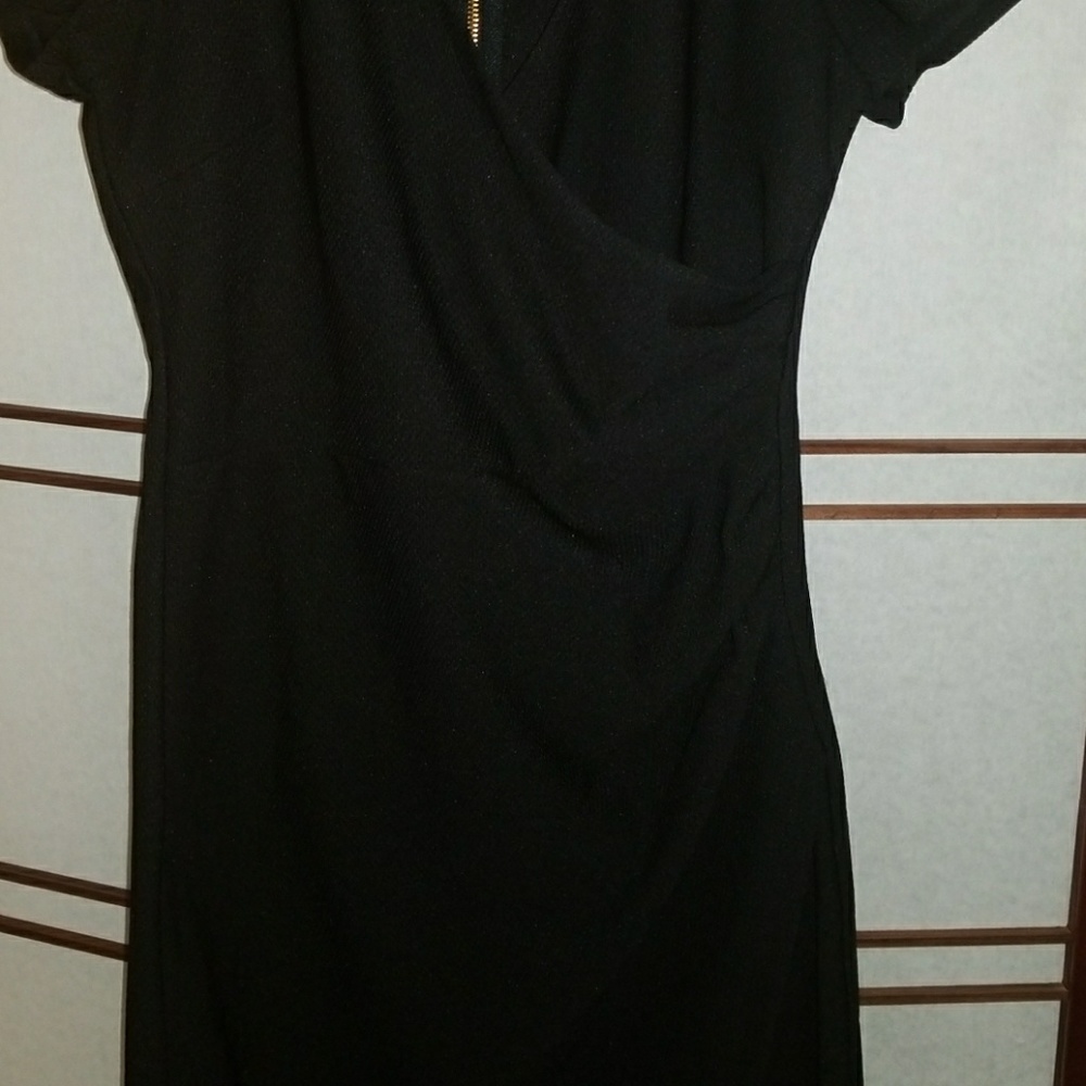 Dress - Picture 4 of 5